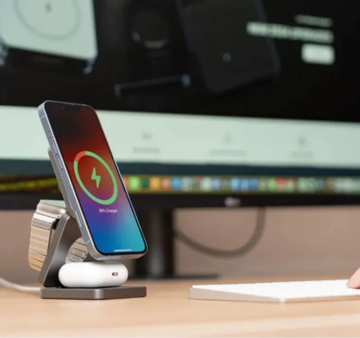 Three - in - one Magnetic Wireless Charger - High Ends Electronics and moreHigh Ends Electronics and moreHigh Ends Electronics and moreThree - in - one Magnetic Wireless Charger